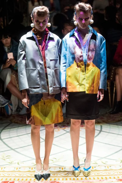 Look 22